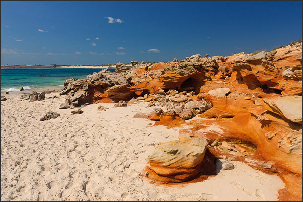 Sandsteinformation am Strand von Cape Leveque dem n�rdlichsten Punkt der Dampier Peninsula (Westaustralien)<br />Nikon D200 mit AF-S DX NIKKOR 17-55 mm 1:2,8G