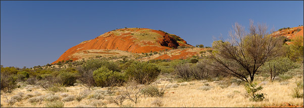 Panorama der Dome der Kata Tjuta (Olgas) im Red Centre Australiens.<br />Nikon D200 mit AF-S DX NIKKOR 17-55 mm 1:2,8G