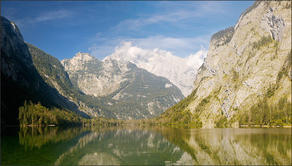 Panorama des Obersees (K�nigssee, Berchdesgaden) mit Blick in Richtung Nord-Westen.<br />Hasselblad H4D-40 mit HC 3,5/35 mm