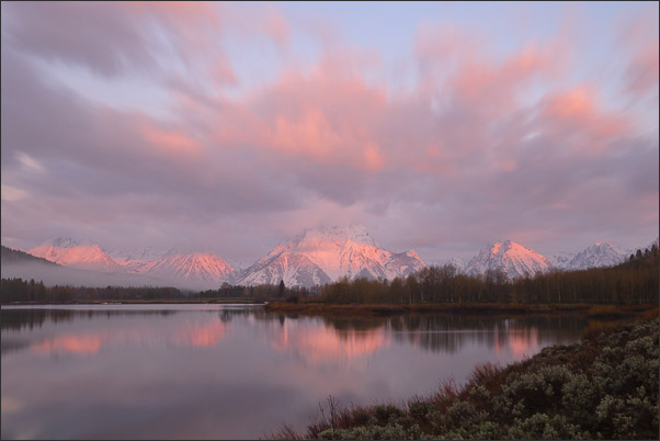 Sonenaufgang am Oxbow Bend (Grand Teton Nationalpark, USA) im Fr�hling.<br />Nikon D3x mit AF-S NIKKOR 24?70 mm 1:2,8G ED