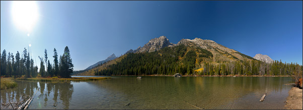 Panorama des String Lake mit Mount St John und Rockchuck Peak im Hintergrund (Grand Teton NP, USA).<br />Nikon D3x mit AF-S NIKKOR 24?70 mm 1:2,8G ED