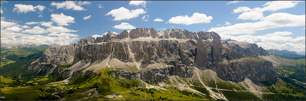 Panorama des Sellastocks aus Sicht des Cir V Gipfels<br />Nikon D200 mit AF-S DX NIKKOR 17-55 mm 1:2,8G