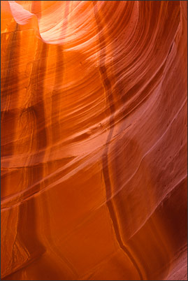 Gesteinsformation im Upper Antelope Canyon, Arizona (USA).<br />Nikon D3x mit AF-S NIKKOR 24-70 mm 1:2,8G