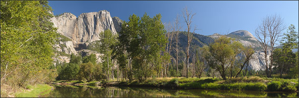 Panorama �ber den Merced River im Yosemite Valley, Kalifornien (USA)<br />Nikon D3x mit AF-S NIKKOR 24-70 mm 1:2,8G